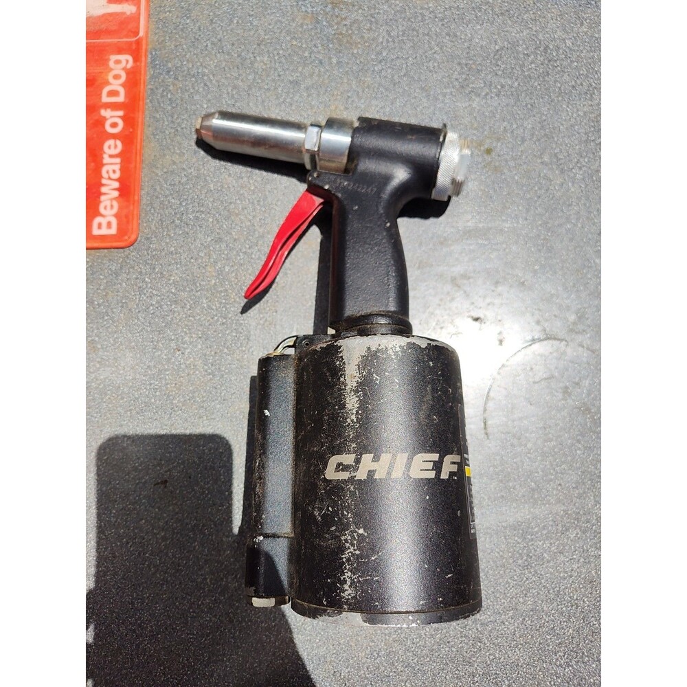 Chief Professional 1/4 Air Hydraulic Riveter EUC (755)